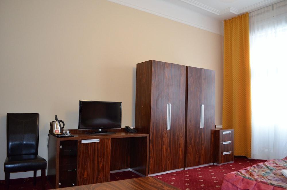Hotel Palacky Карловы Вары Экстерьер фото