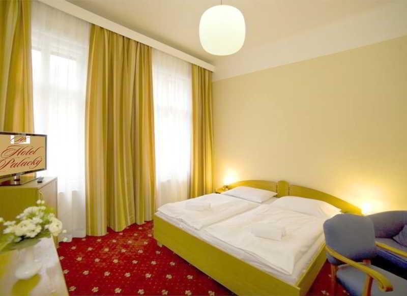 Hotel Palacky Карловы Вары Экстерьер фото