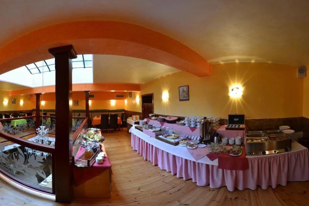 Hotel Palacky Карловы Вары Экстерьер фото
